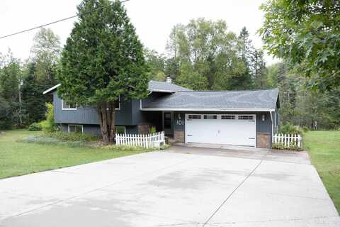 101 Kivela, Negaunee, MI 49866