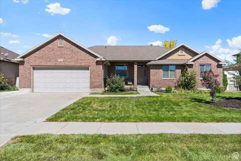 1332 W 2850, Syracuse, UT 84075