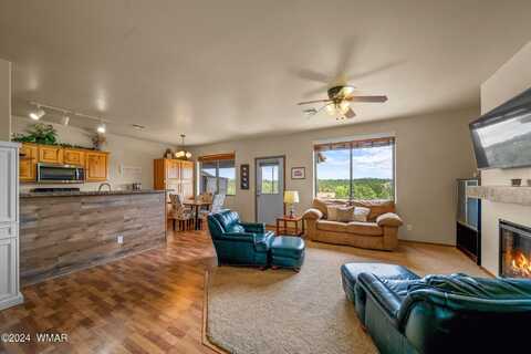 2300 N Cottage Trail, Show Low, AZ 85901