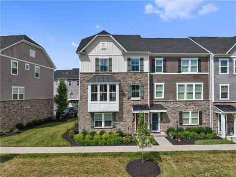 630 Amarth Ln, Cranberry Twp, PA 16066