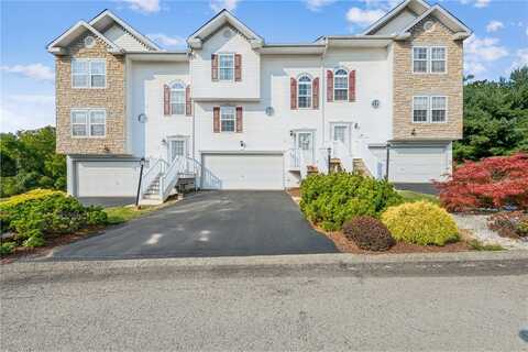 226 Manor View Dr, Manor, PA 15665