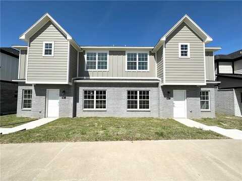 1026 S Benchmark LN, Fayetteville, AR 72704