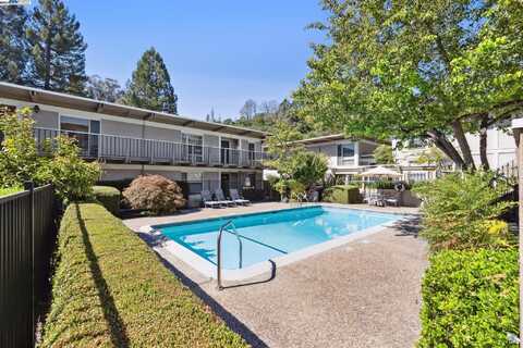 2121 DONALD DRIVE, Moraga, CA 94556