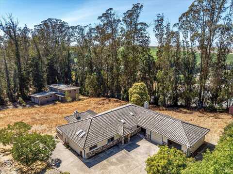 8933 Poplar Avenue, Cotati, CA 94931