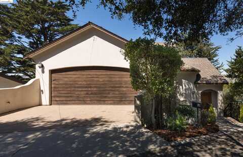 50 Pine Hills Ct, Oakland, CA 94611