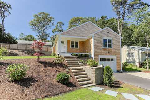 33 Buttonwood Road, Harwich, MA 02645