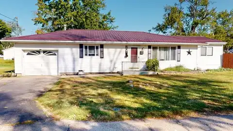 207 Burroughs, Blanchester, OH 45107