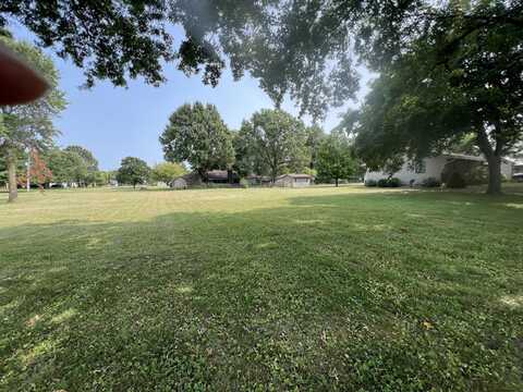 Quail DR, Slater, MO 65349