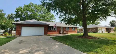 1012 Whippoorwill DR, Marshall, MO 65340