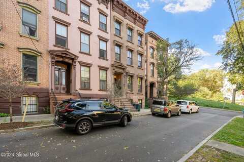 10 Hall Place, Albany, NY 12210