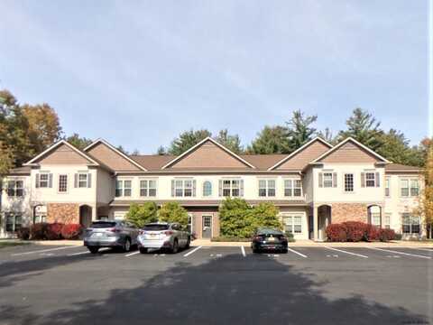 15 Lancaster Place, Milton, NY 12020