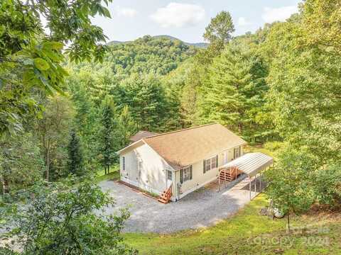 6 Pilgrim Lane, Waynesville, NC 28785