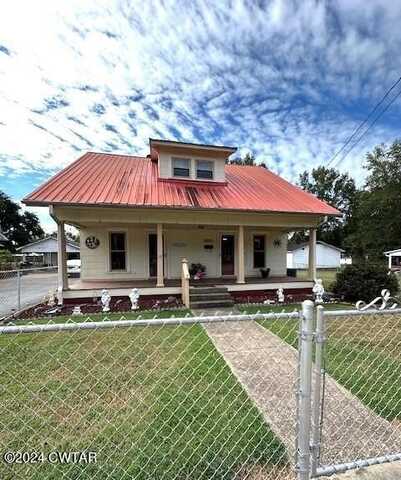 29956 Broad Street, Bruceton, TN 38317