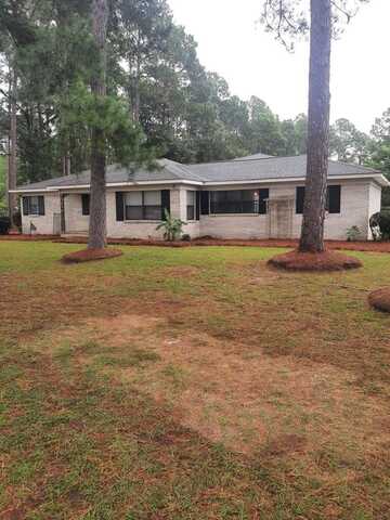 904 N Chester, Douglas, GA 31535