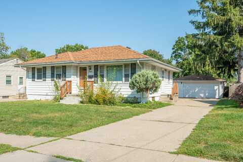 7029 Prairie Avenue, Urbandale, IA 50322