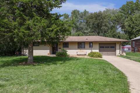 415 Pleasant View Drive, Des Moines, IA 50315