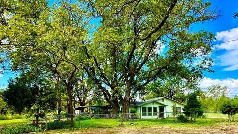 20399 US HWY 277, Quemado, TX 78877