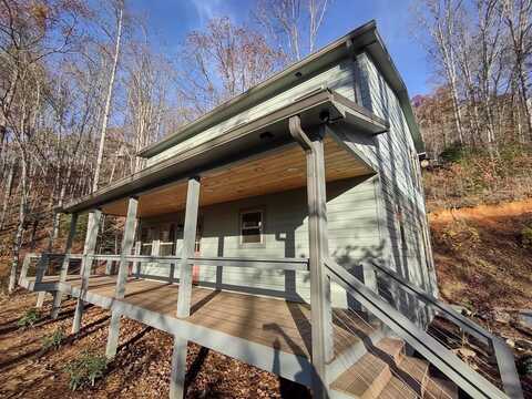 133 Lower Creek Crossing, Bryson City, NC 28713