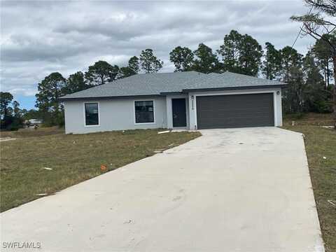 2813 44th Street SW, Lehigh Acres, FL 33976