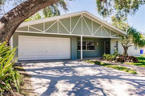 4715 Mi Casa Court, Fort Myers, FL 33901