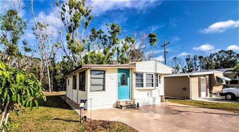 228 Caravan Circle, North Fort Myers, FL 33903