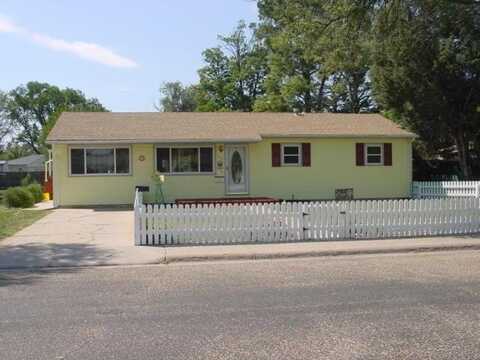 1016 College, Goodland, KS 67735