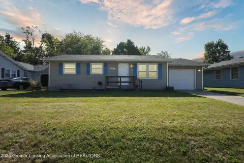 943 Riverside Drive, Portland, MI 48875