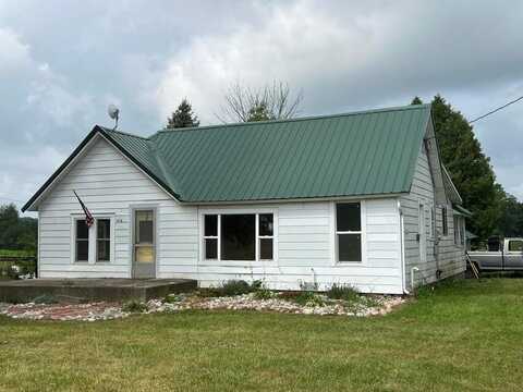 11053 Miles Road, Six Lakes, MI 48886