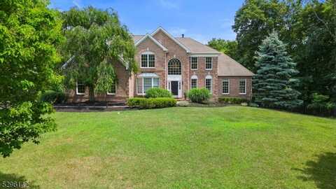 2 Ginger Ln, Washington, NJ 07853