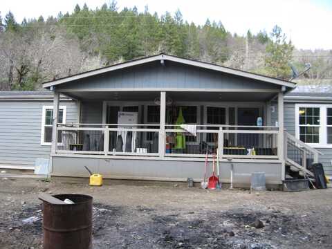 2141 Van Duzen Road, Mad River, CA 95552