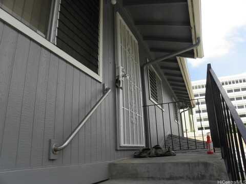 1748 Huli Street, Honolulu, HI 96817