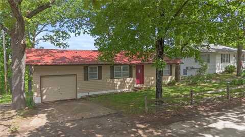 31668 Highline Drive, Warsaw, MO 65355