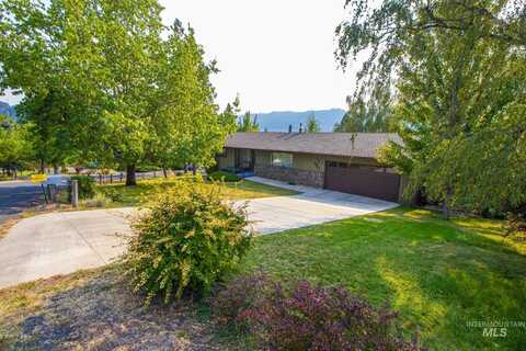 231 Shasta Circle, Orofino, ID 83544