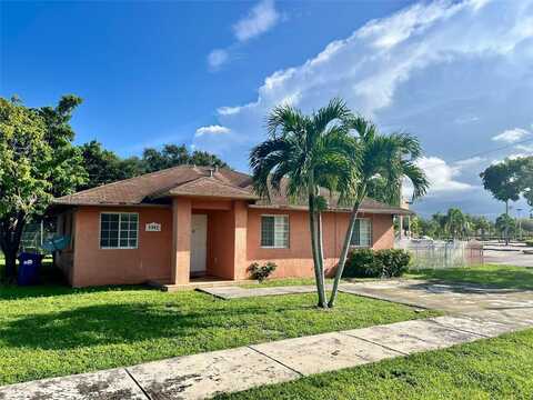 3381 NW 212th St, Miami Gardens, FL 33056