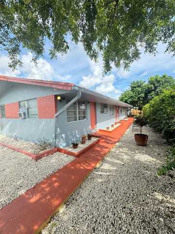 6233 Dawson St, Hollywood, FL 33023