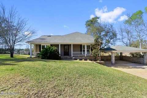 3333 Pine Circle, Ocean Springs, MS 39564