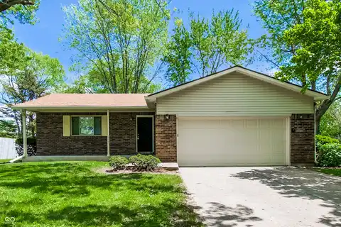 1125 Apple Valley Road, Greenwood, IN 46142