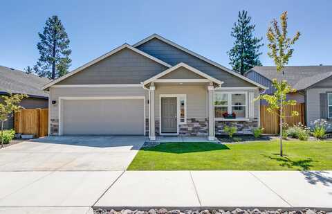 3289 NW 10th Place, Redmond, OR 97756