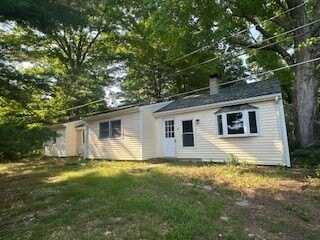 16 School House Cross Rd, Brookfield, MA 01506