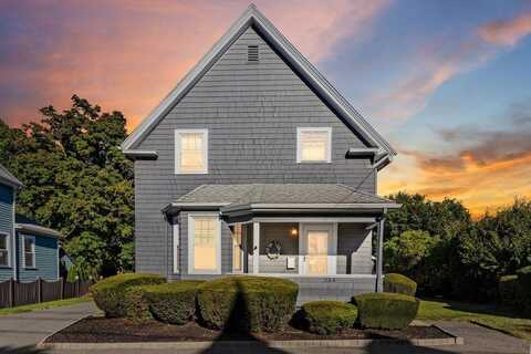 354 Essex St, Swampscott, MA 01907