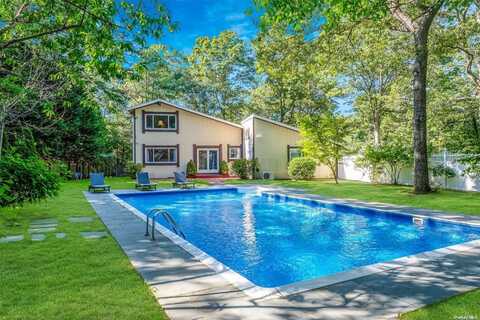 203 Stephen Hands Path, East Hampton, NY 11937