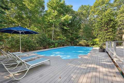 23 Jonathan Drive, East Hampton, NY 11937