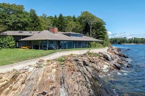 240 W Cundys Point Road, Harpswell, ME 04079