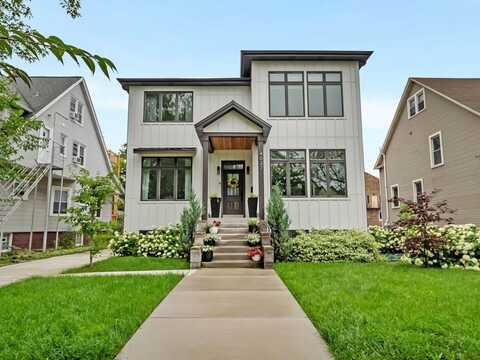 4027 N Lowell Avenue, Chicago, IL 60641