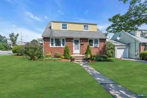 242 Pandolfi Avenue, Secaucus, NJ 07094