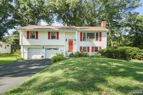 580 Hoover Avenue, Washington, NJ 07676