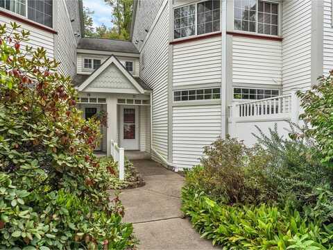 77 Winding Brook Drive, South Burlington, VT 05403