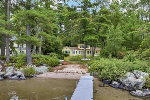 58 Point O Pines Road, Wolfeboro, NH 03894