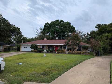 316 Bennett Circle, DeSoto, TX 75115