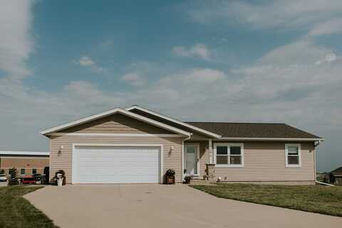 1296 8th Ave Cir NE, Sioux Center, IA 51250